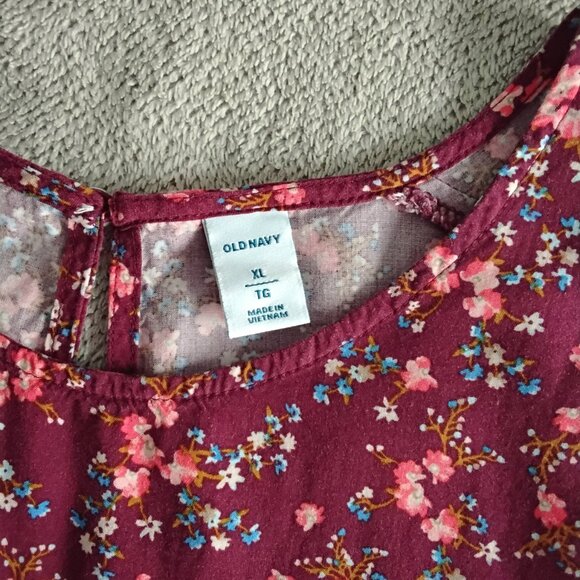 Printed High-Neck Sleeveless Blouse for Women - Picture 2 of 4